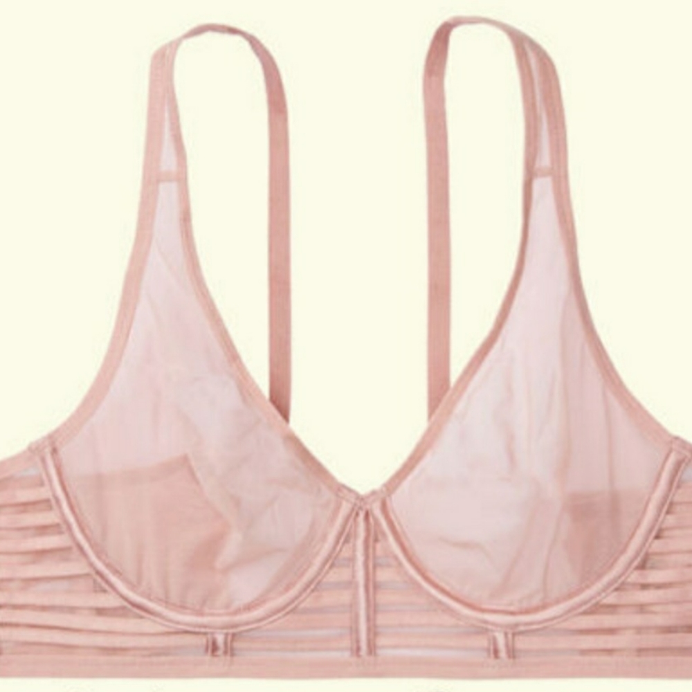 Victoria Secret Luxe Bra - Picture 2 of 6